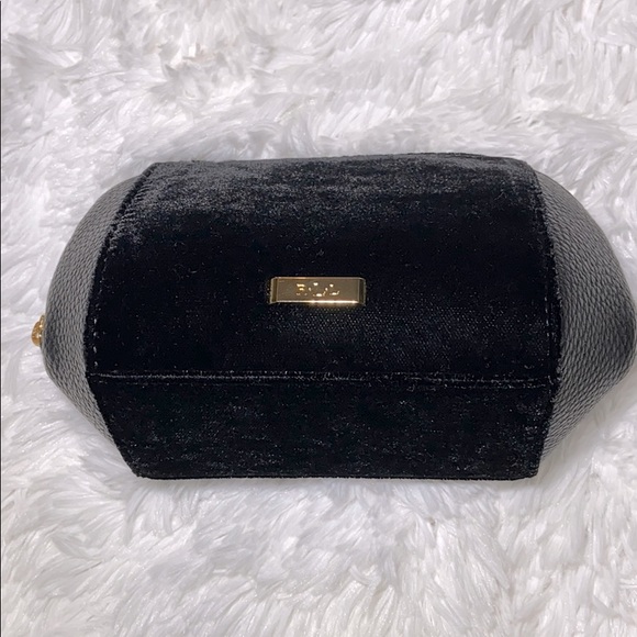 Lauren Ralph Lauren Carlisle Cosmetic Case… - Picture 2 of 5